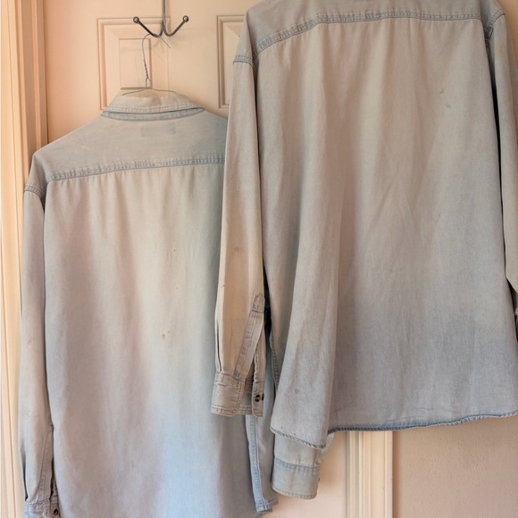 Lot of 2 Chambray Shirts – Men’s XL – Distressed / Workwear / Worn-In - Picture 10 of 15